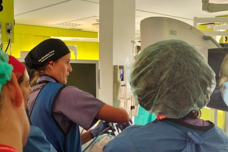 Elsa Gonzalez Pérez en curso Cadaveric Workshop de MBA